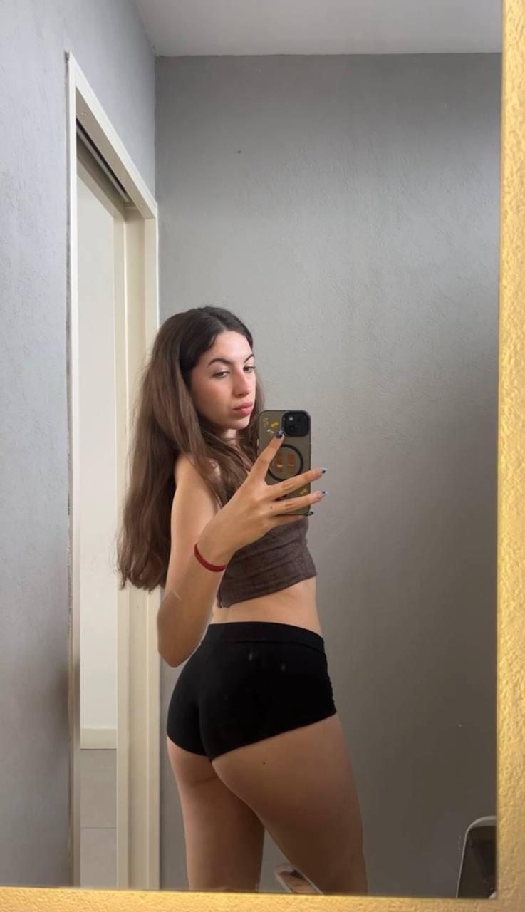 Amber in her underwear in Yazd