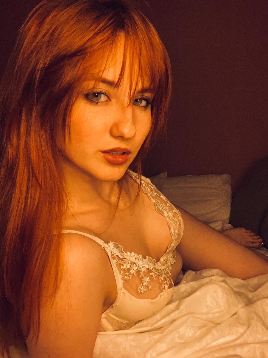 A playful frame from Nata — online in Yazd