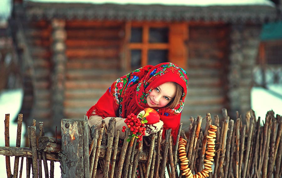 Sexy girl Women in Slavic costumes in Yazd