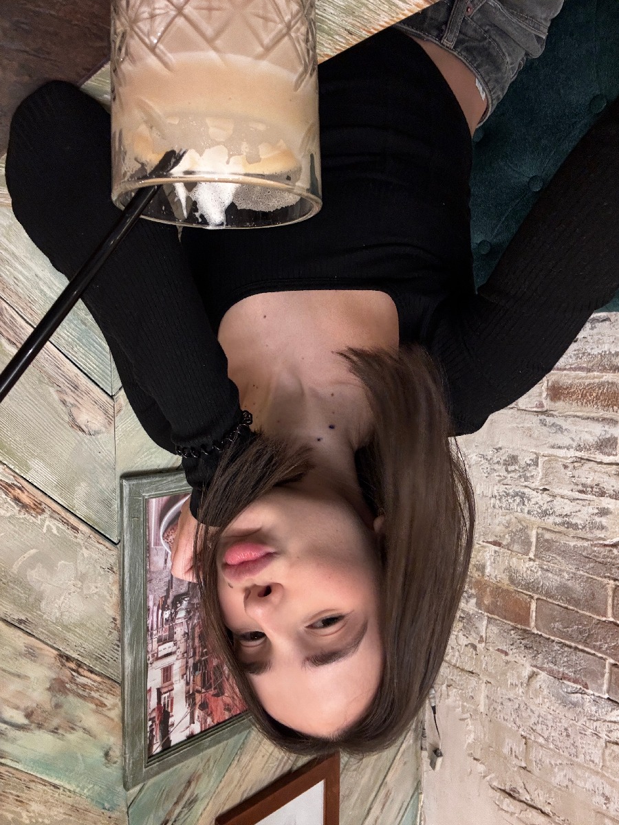 Fresh photos, fresh mood — Tina online in Yazd